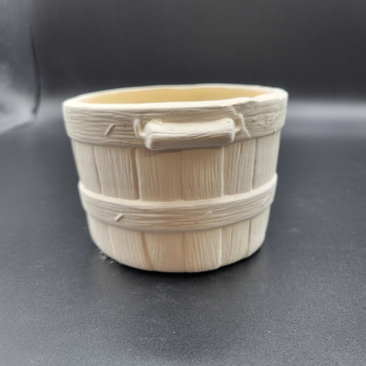 672 wooden basket